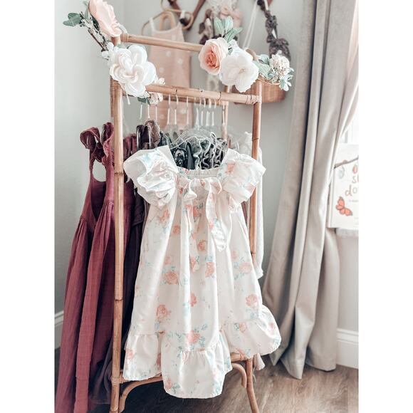 Capture The Moments Rose Garden Floaty Flutter Slv Dress 4/5T - Picture 1 of 4